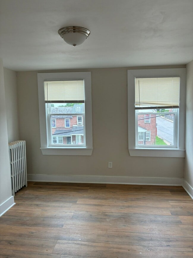 Building Photo - 2702 W Lafayette Ave