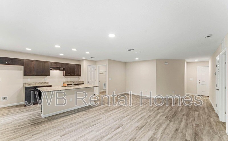Building Photo - 5428 Chenango Blvd