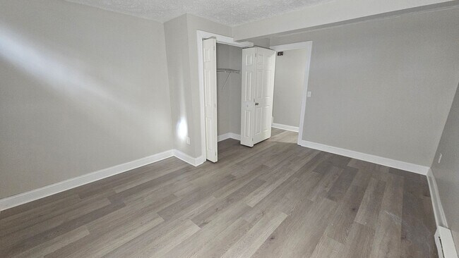 Building Photo - 940 Piper Rd