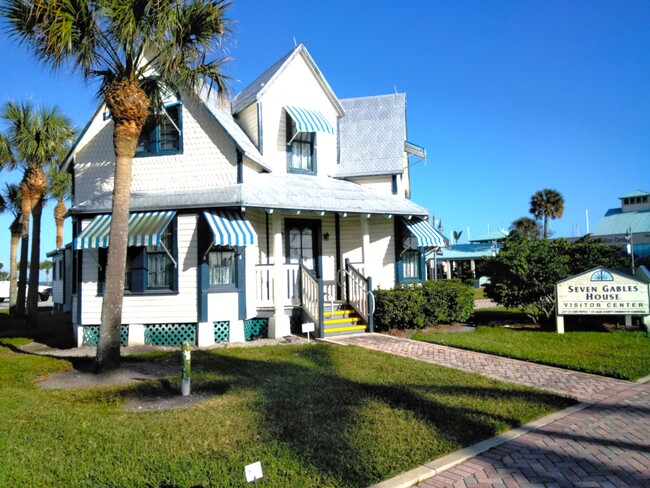 Building Photo - 2400 S Ocean Dr
