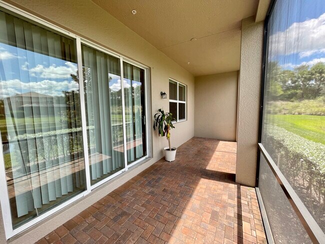 Building Photo - 6532 Monterey Point