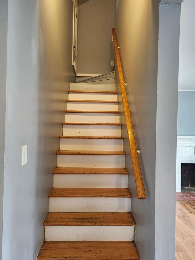 Building Photo - Great 3 bedroom 2 bath home in Red Bank, TN