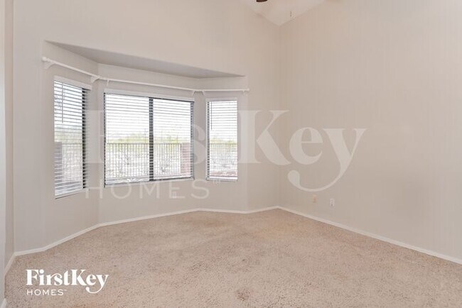 Building Photo - 3331 N Diamond Butte Way