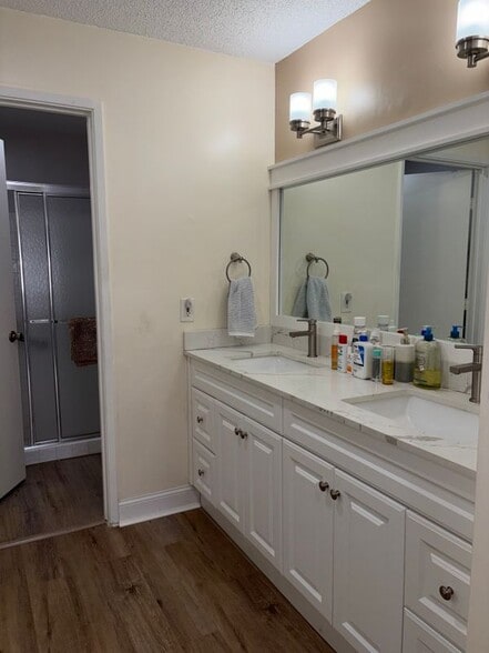 Building Photo - 8107 Summerbreeze Ln