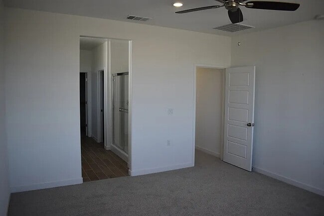 Building Photo - 1184 Atlantica Dr S