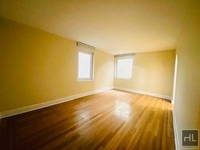 Building Photo - 69 Harney Rd