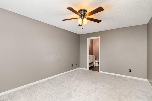 Building Photo - 770 Cantering Hills Way