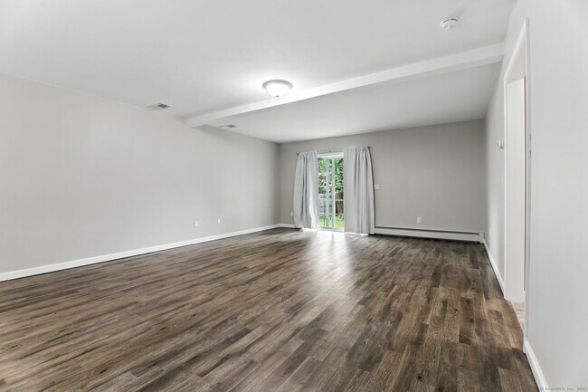 Building Photo - 221 Griffin Rd