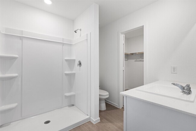 Building Photo - 16854 Great Highlands Dr
