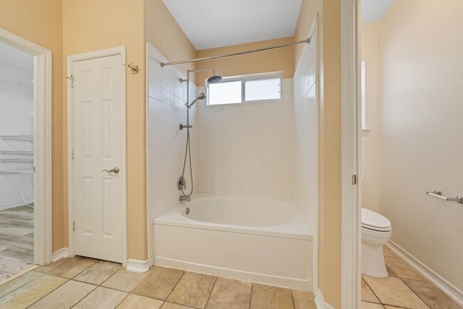 Building Photo - 146 Lindseys Cove