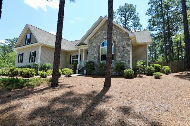 Building Photo - “Stunning 4-Bedroom Retreat with Granite Elegance at 2 River Drive, Pinehurst"
