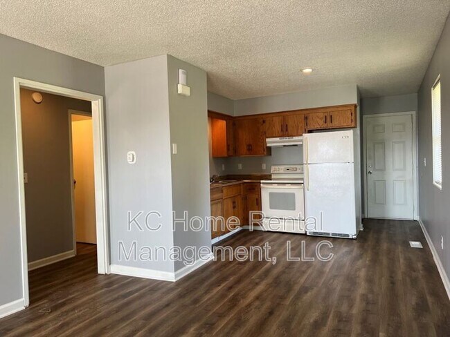 Building Photo - 1633 Jackson Ave