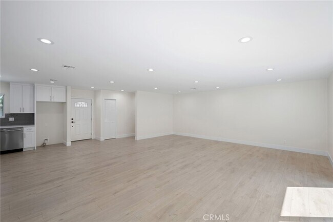 Building Photo - 16734 Tribune St