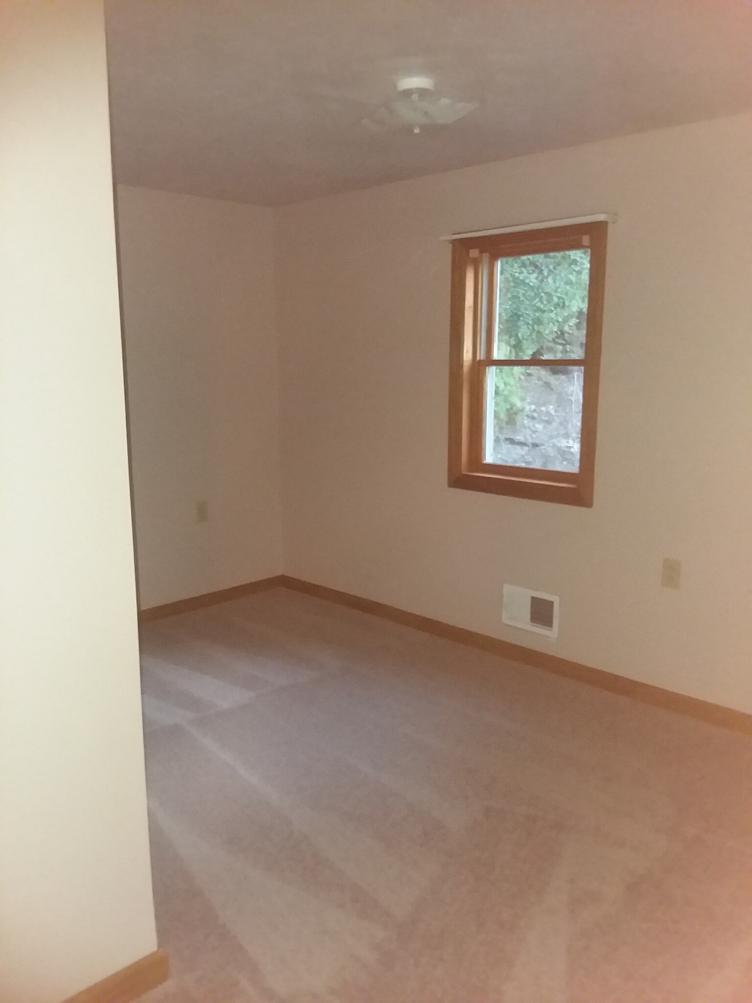 Building Photo - 601 Cream Hollow Rd