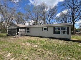 Building Photo - 1802 E Willard St