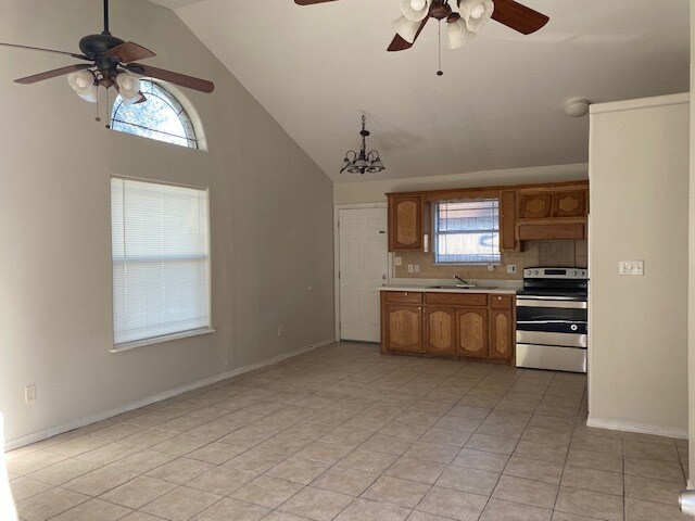 Building Photo - 724 S O'Hare Dr