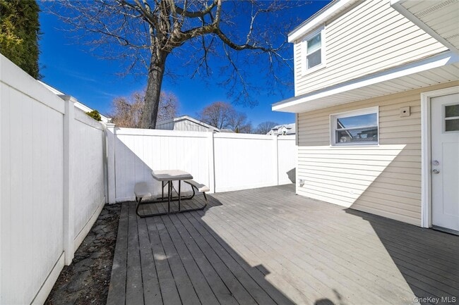 Building Photo - 237 Porterfield Pl