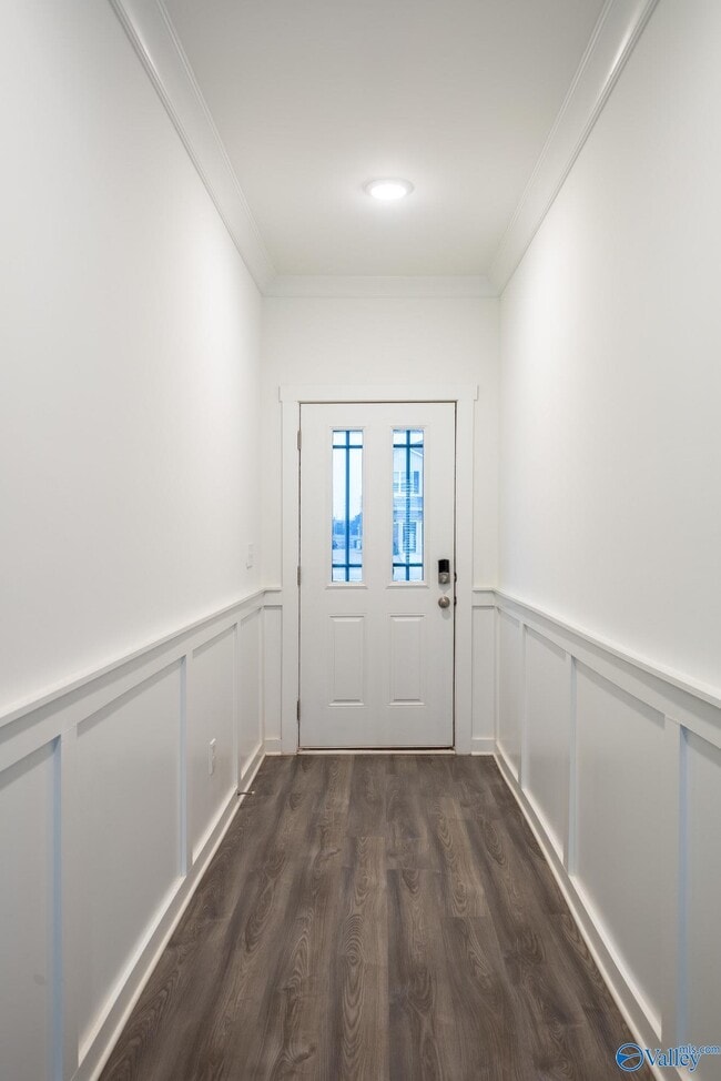 Building Photo - 7502 Discovery Pt Dr NW