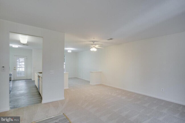 Building Photo - 87 Harbour Heights Dr
