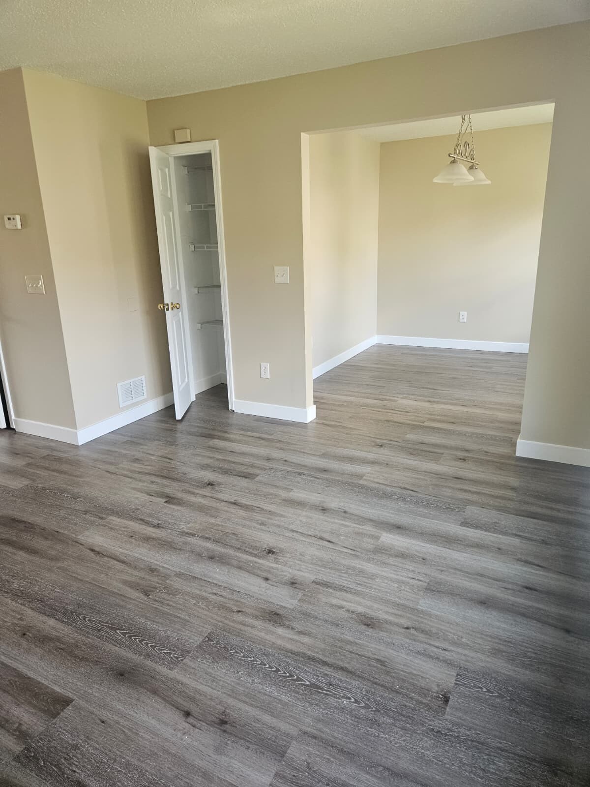 Building Photo - 500 Jaclyn Cir