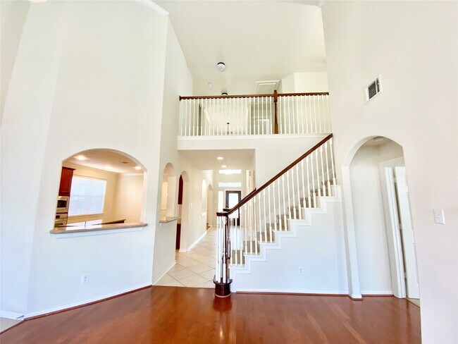Building Photo - 5518 Chantel Way