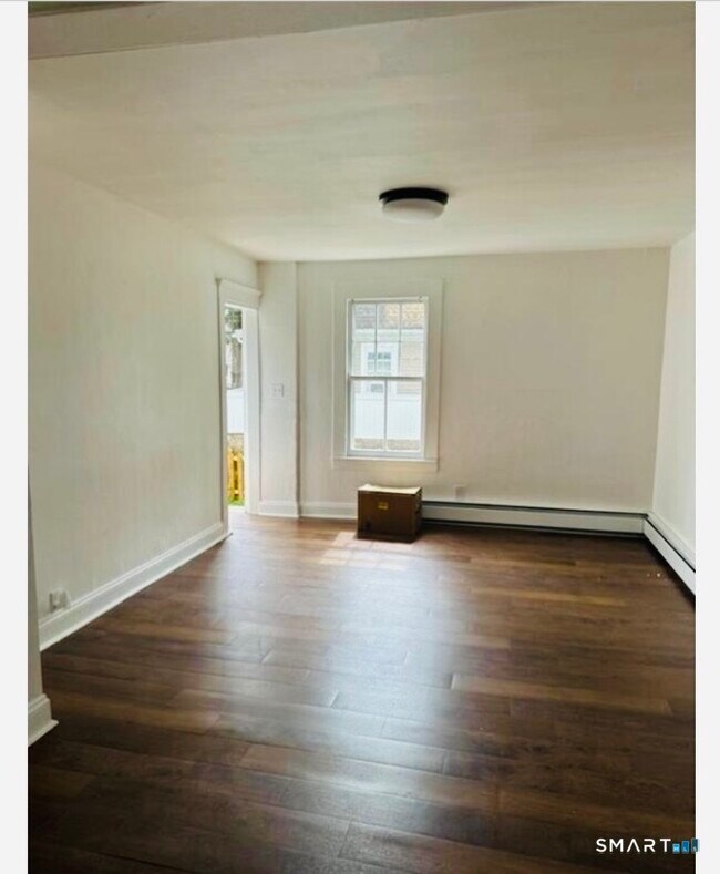 Building Photo - 21 Woodbine St