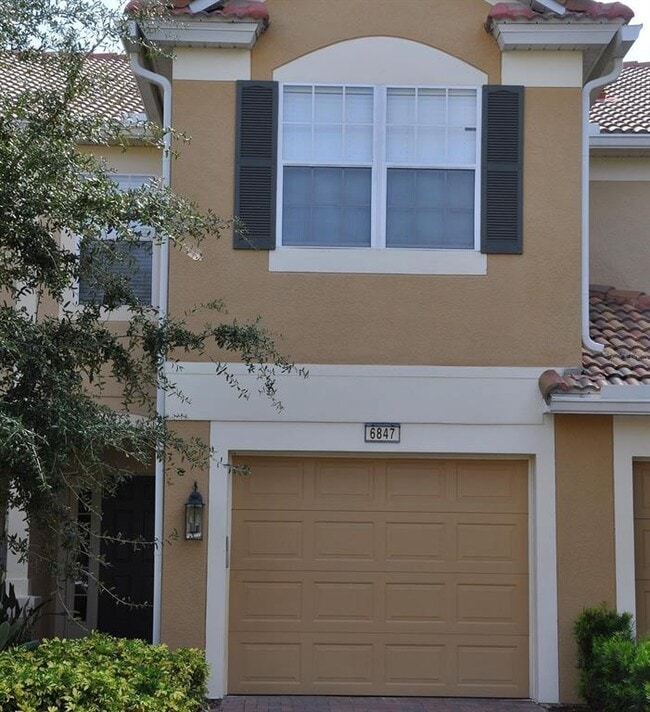Primary Photo - 6847 Hochad Dr