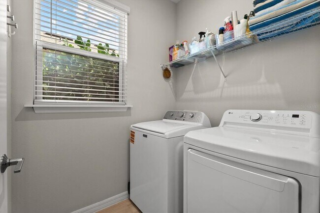 Building Photo - 15360 Isla Palma Ln
