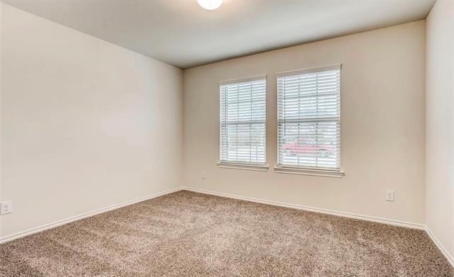 Building Photo - 2426 Lupton St