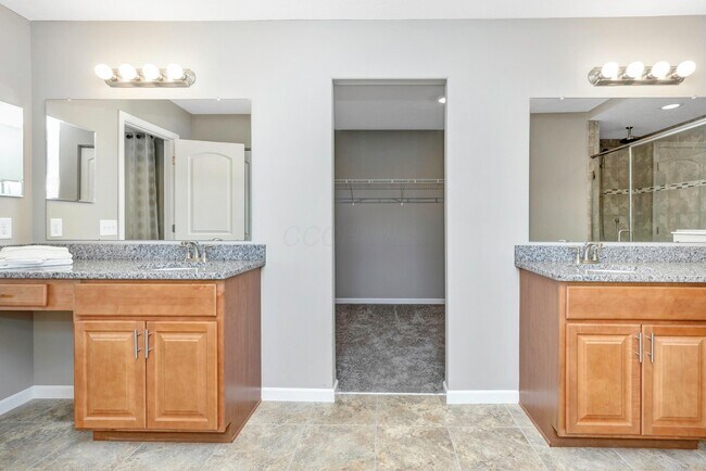 Building Photo - 7576 Bullseye Dr