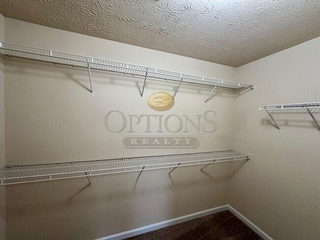 Building Photo - 827 Forsythia Way