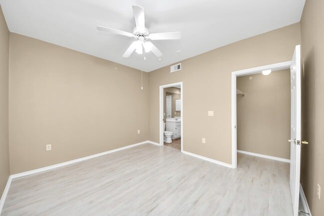 Building Photo - 2400 McCue Rd