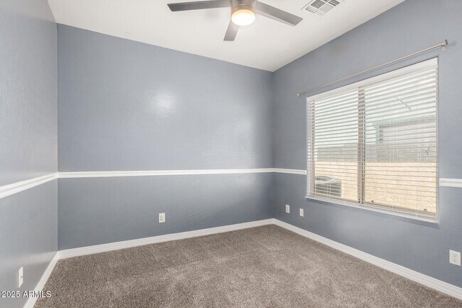 Building Photo - 4196 N 157th Ave