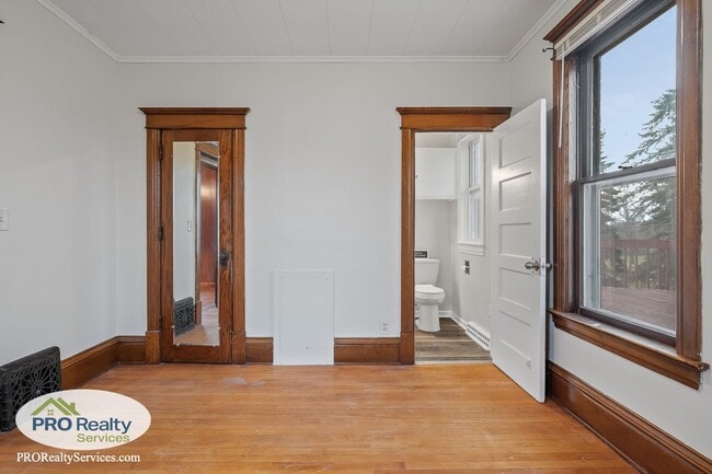 Building Photo - 4 Bedroom Home **50% off February's Rent with a February 2026 Move In**