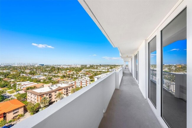 Building Photo - 4300 N Ocean Blvd