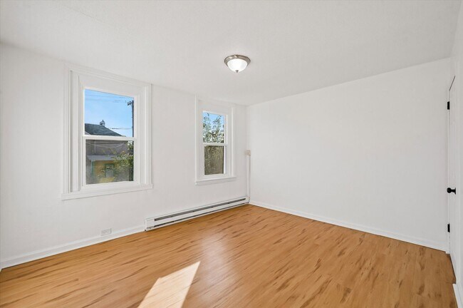 Building Photo - 2305 S 63rd St