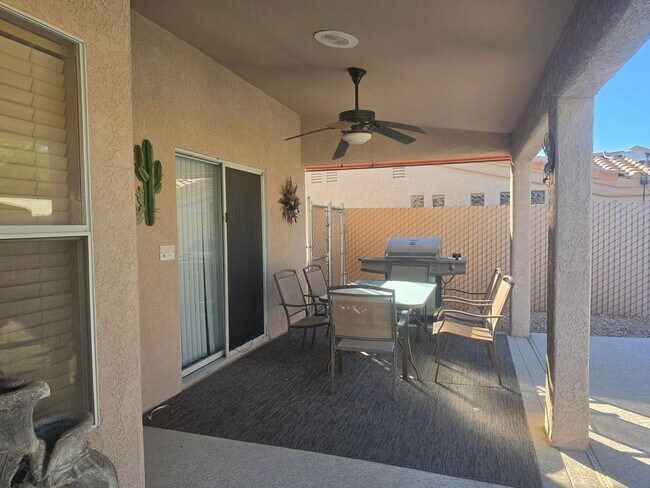 Building Photo - 2325 Palo Verde Blvd N