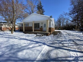 Building Photo - 777 Dodge Ct