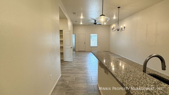 Building Photo - 5510 Kemper St