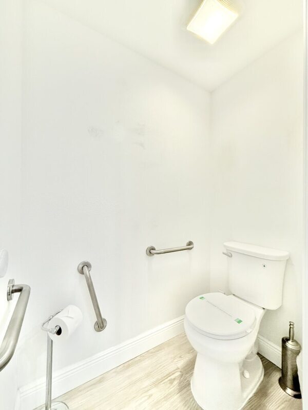 Building Photo - 960 Starkey Rd