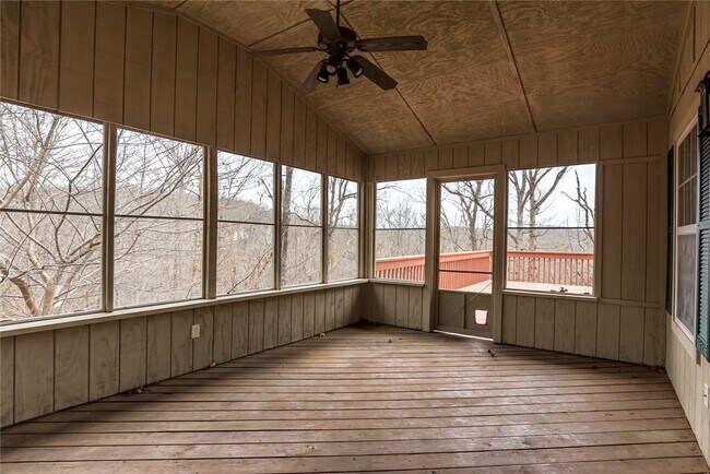 Building Photo - 5 Wreston Ln