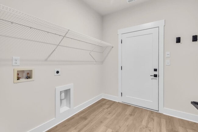 Building Photo - NEW BUILD