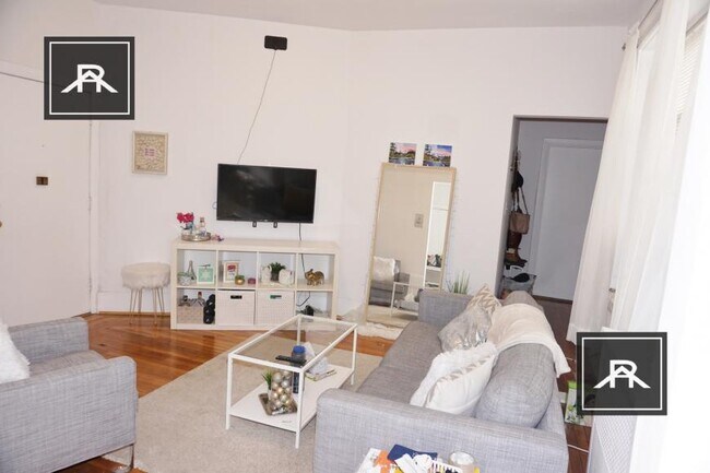 Building Photo - 1 bedroom in Boston MA 02215