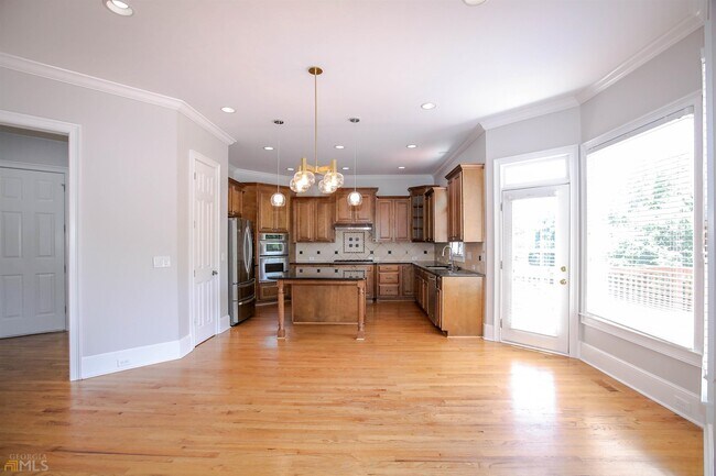 Building Photo - 1660 Briergate Dr