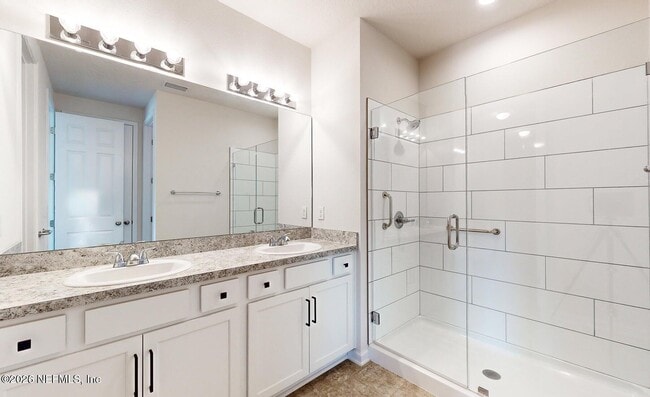 Building Photo - 2077 Amberly Dr