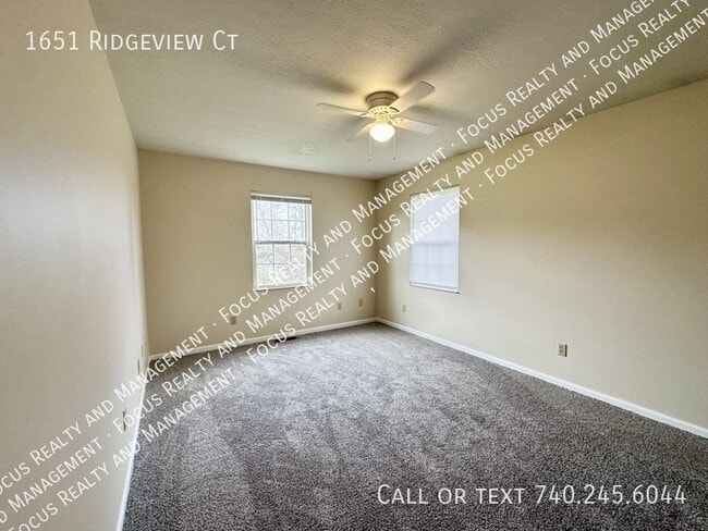 Building Photo - 1651 Ridgeview Ct