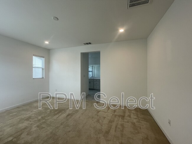 Building Photo - 3568 Troy Dalton St