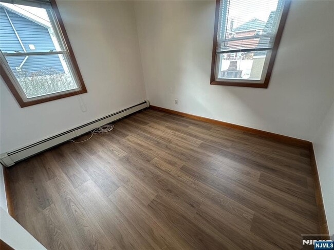 Building Photo - 74 Rosemont Ave