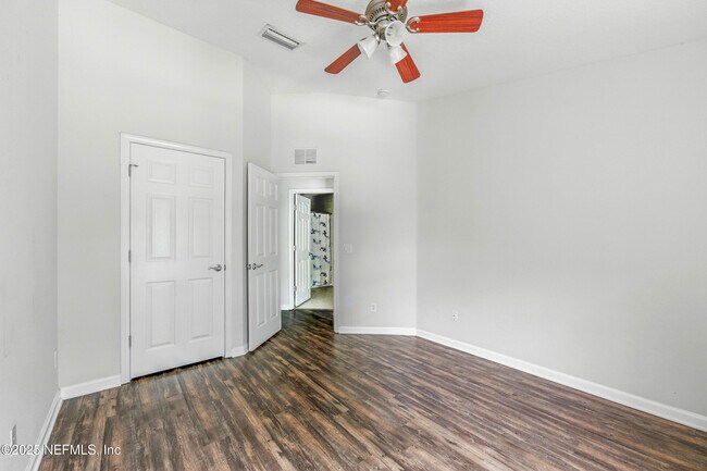 Building Photo - 11276 Campfield Cricle