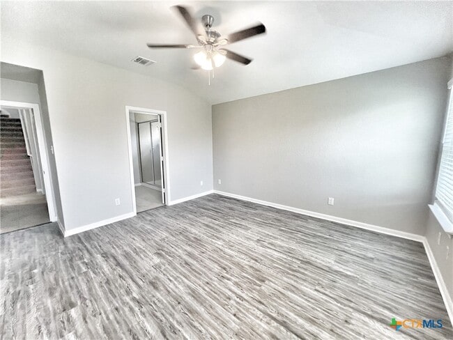 Building Photo - 761 Wolfeton Way
